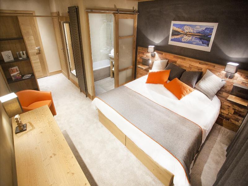 Hotel Saint Charles Val Cenis Lanslebourg-Mont-Cenis Ngoại thất bức ảnh